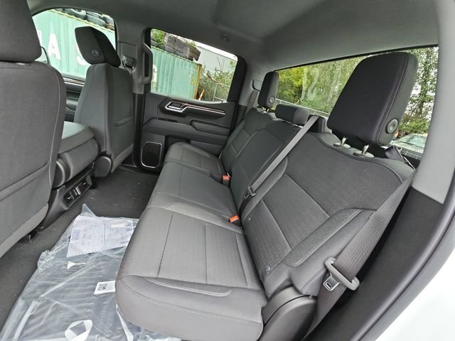 New 2026 Summit White Chevrolet LT (2FL) image 27
