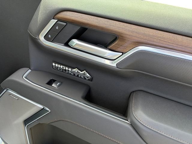 2026 Chevrolet Silverado 1500 High Country - Photo 14