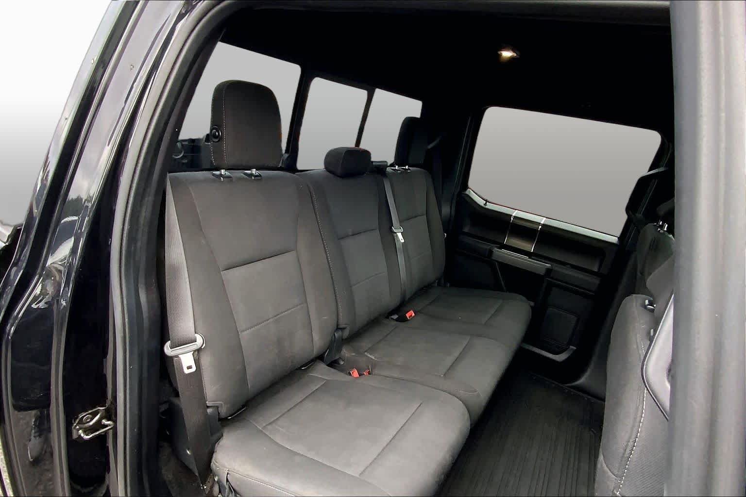 Used 2019 Agate Black Ford XLT image 17