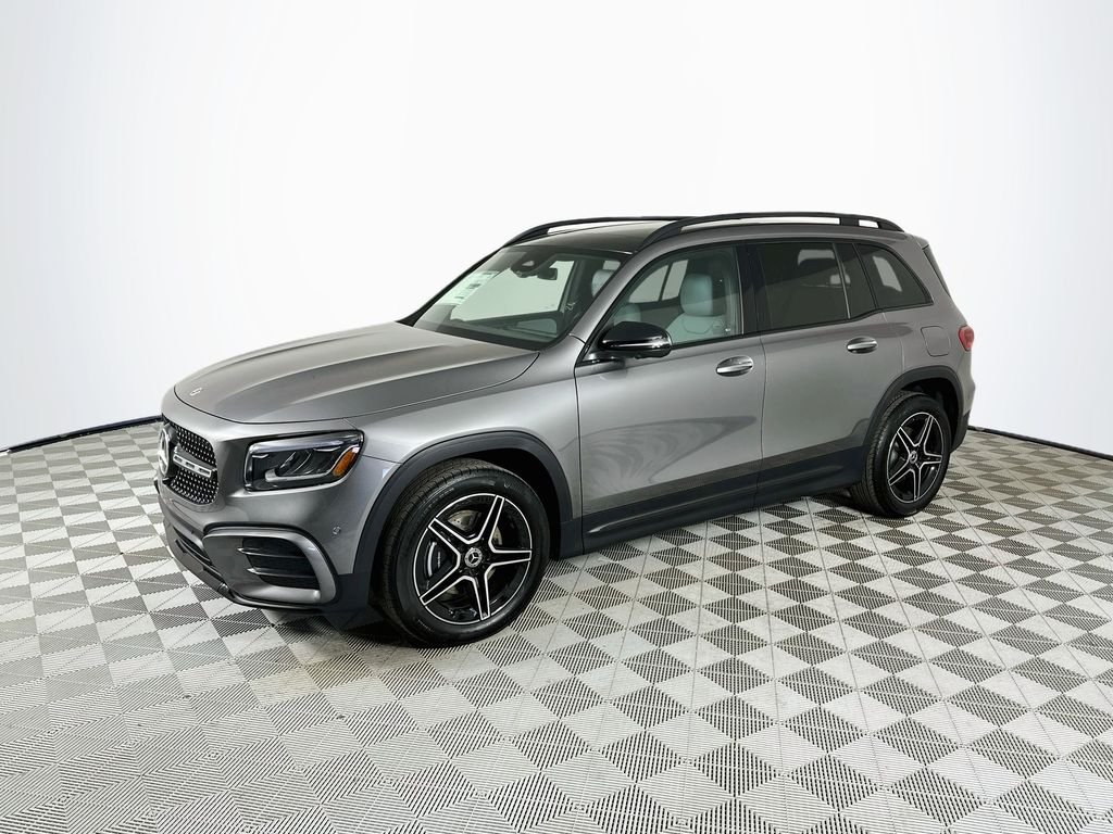 Certified Used 2026  Mercedes-Benz GLB 250 image 3