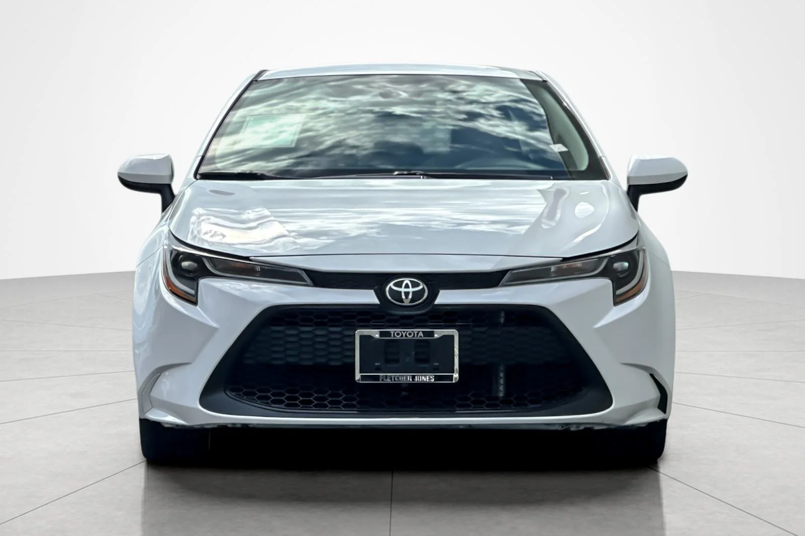Certified Used 2020 Super White Toyota LE image 8