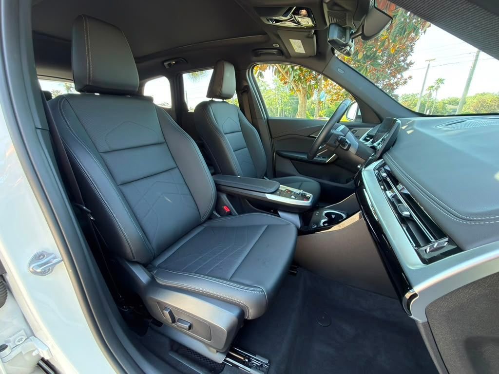 Certified Used 2026 Alpine White BMW xDrive28i image 25