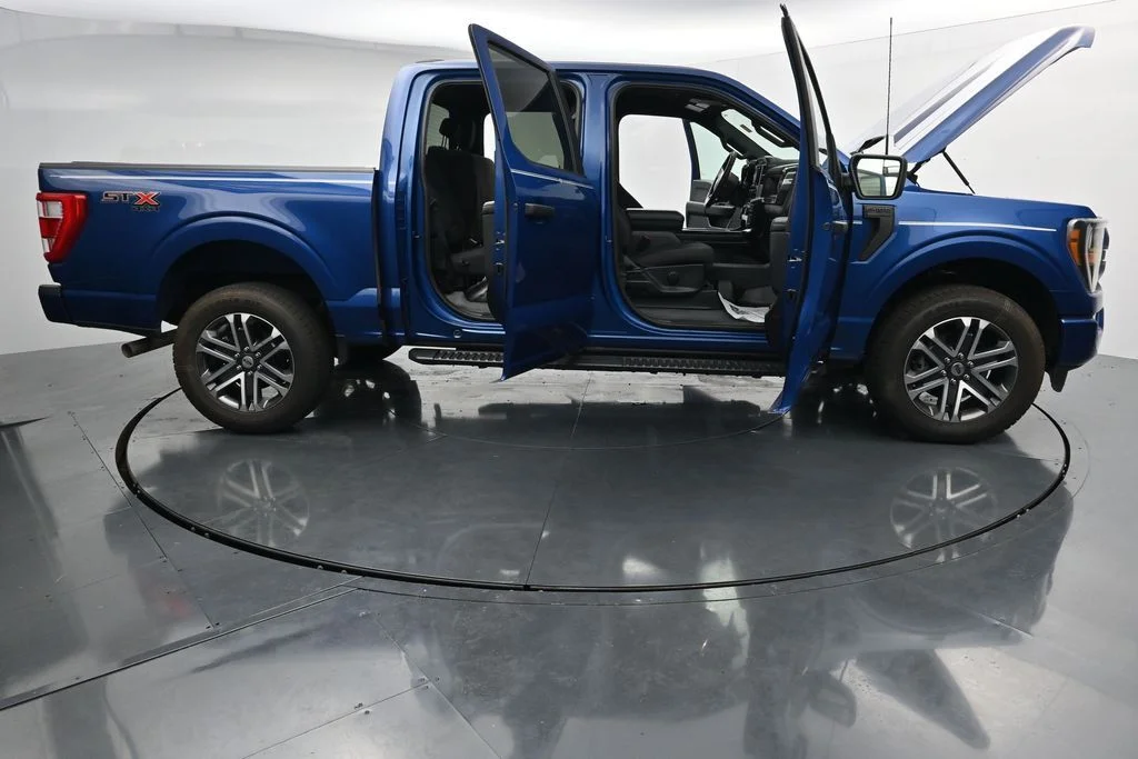 Used 2023 Blue Ford XL image 35