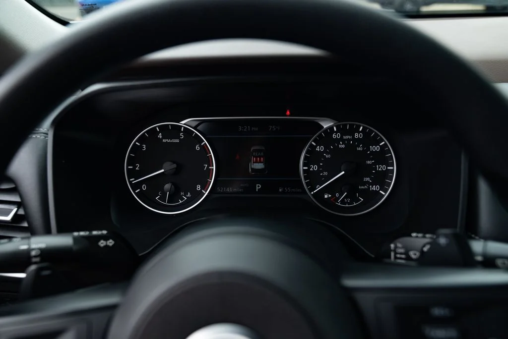 Used 2023 White Nissan S image 12