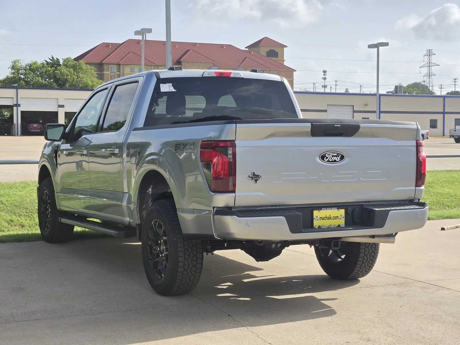New 2026 Iconic Silver Metallic Ford XLT image 3