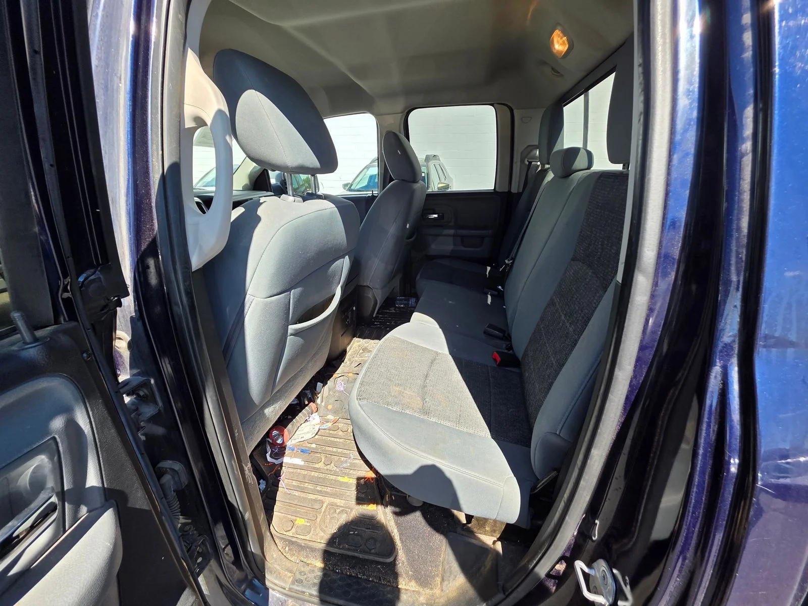 Used 2013 True Blue Pearlcoat Ram SLT image 13