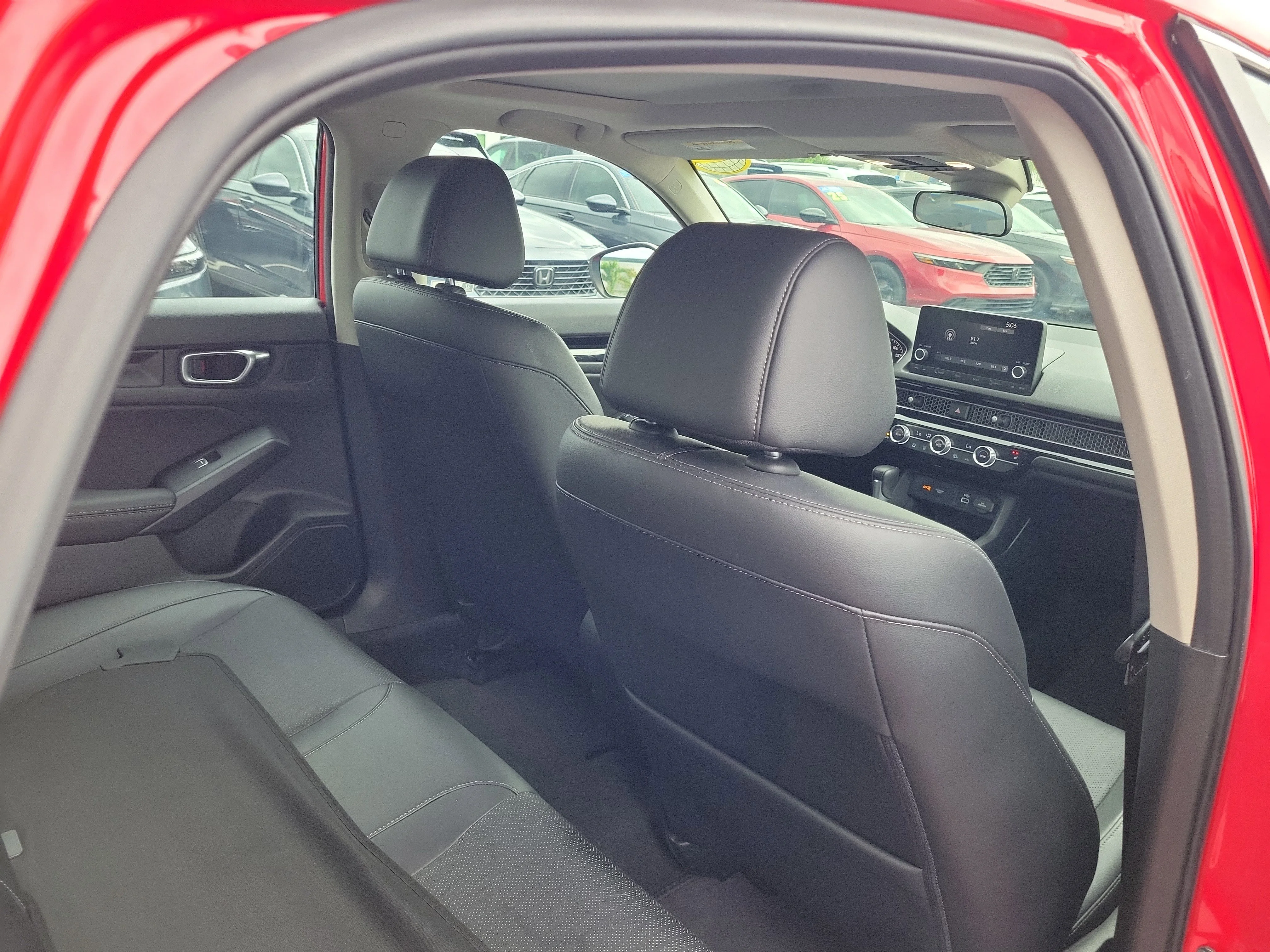 2022 Honda Civic Hatchback EX-L - Photo 43