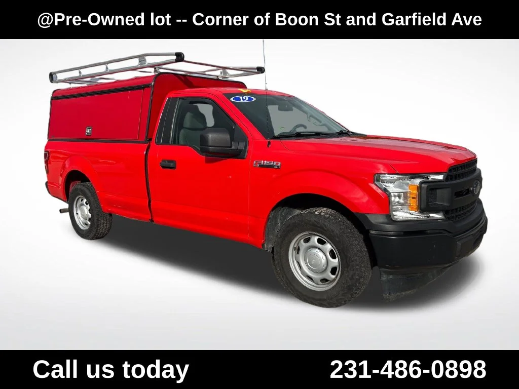 Used 2019 Red Ford XL image 7