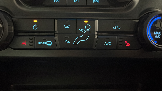Used 2023 Iconic Silver Metallic Ford XLT image 28