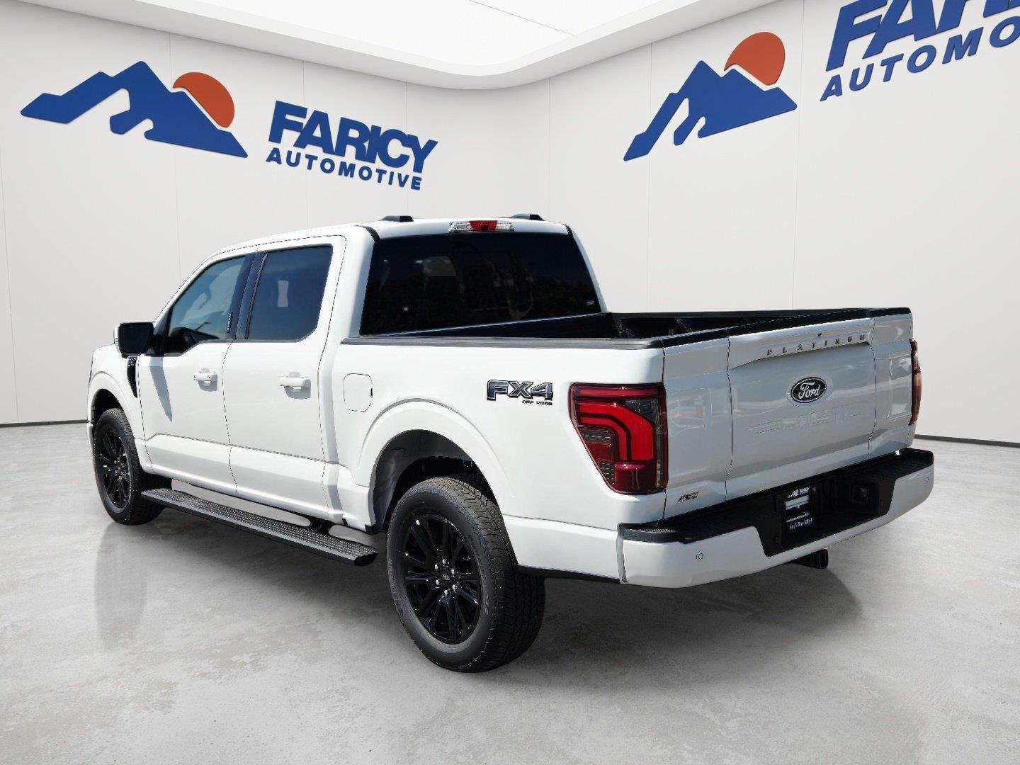 New 2026 Star White Metallic Tri-Coat Ford Platinum® image 4