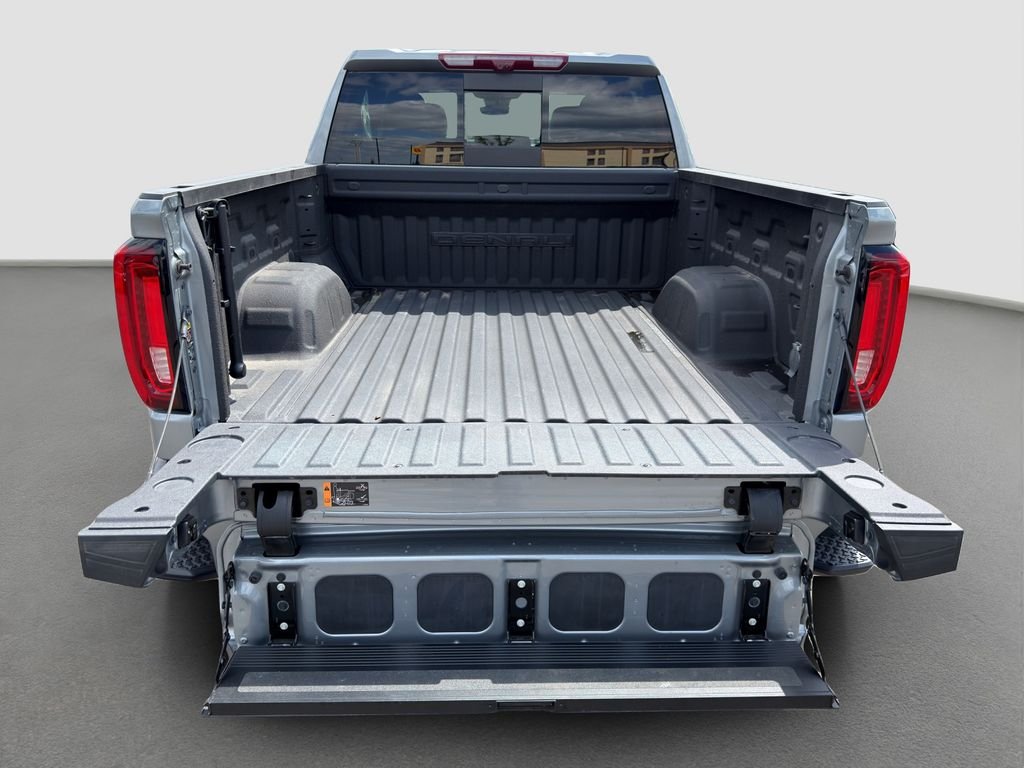 Used 2024 Silver GMC Denali image 31