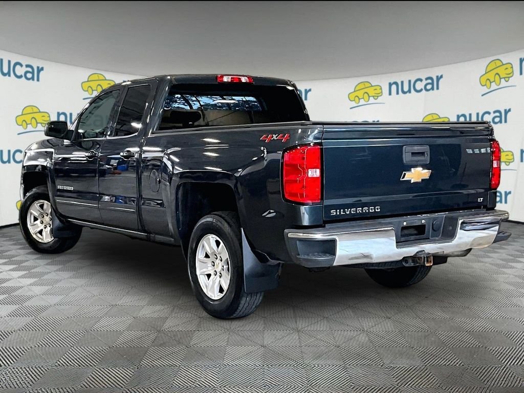 Used 2018 Gray Chevrolet LT image 4