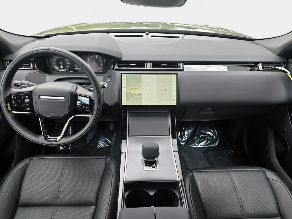 New 2026 Santorini Black LAND ROVER S image 9