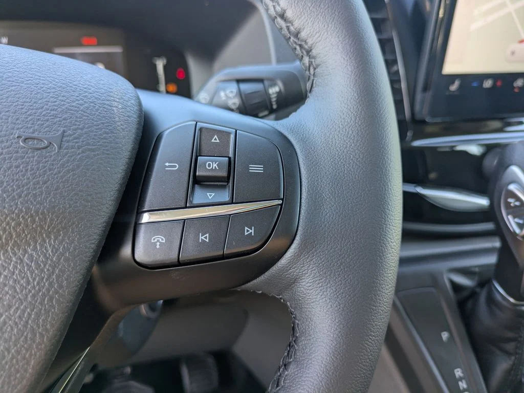 New 2026 Oxford White Ford XLT image 29