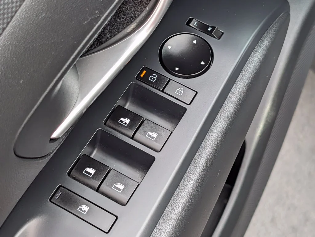 Used 2025 Gray Hyundai SEL image 19