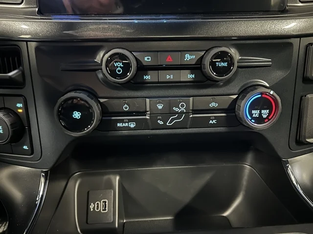 2025 Ford F-150 STX - Photo 34