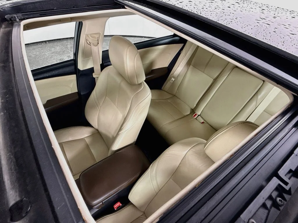 Used 2013 Attitude Black Metallic Toyota XLE image 20