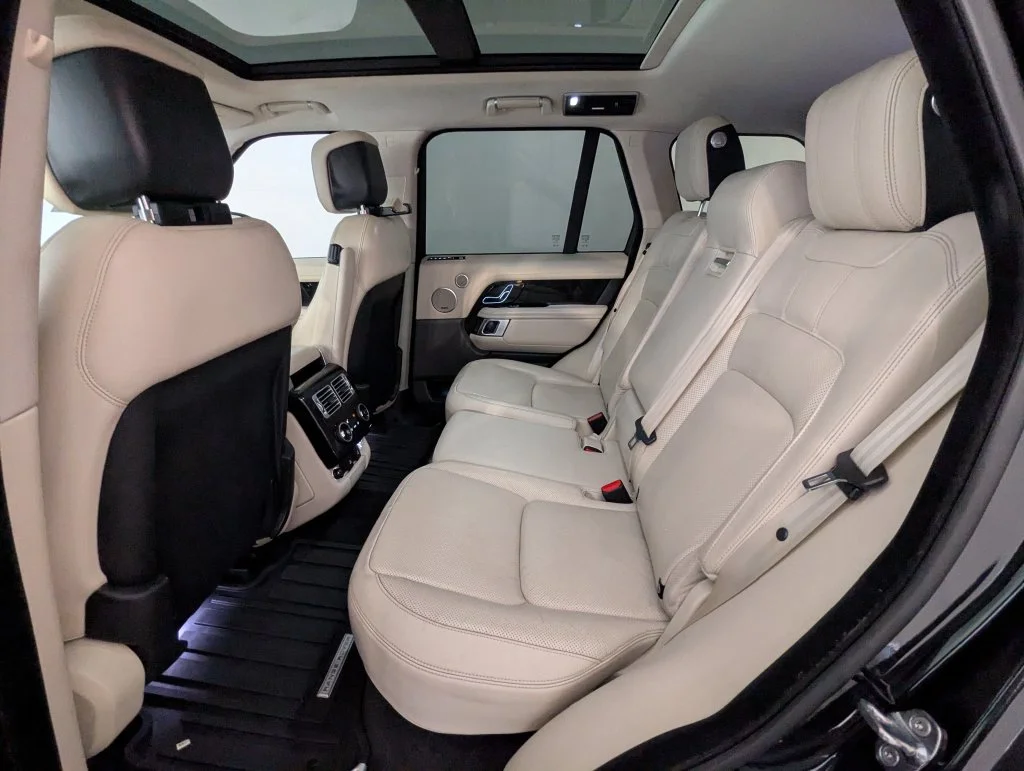 Certified Used 2019 Black Land Rover 3.0L V6 Supercharged HSE image 13