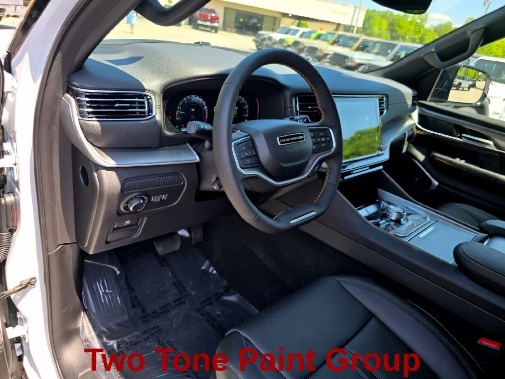 New 2026 White Jeep  image 23