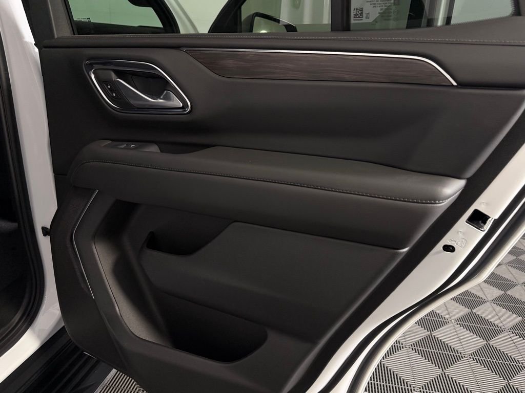 Used 2024 Summit White Chevrolet LS image 30