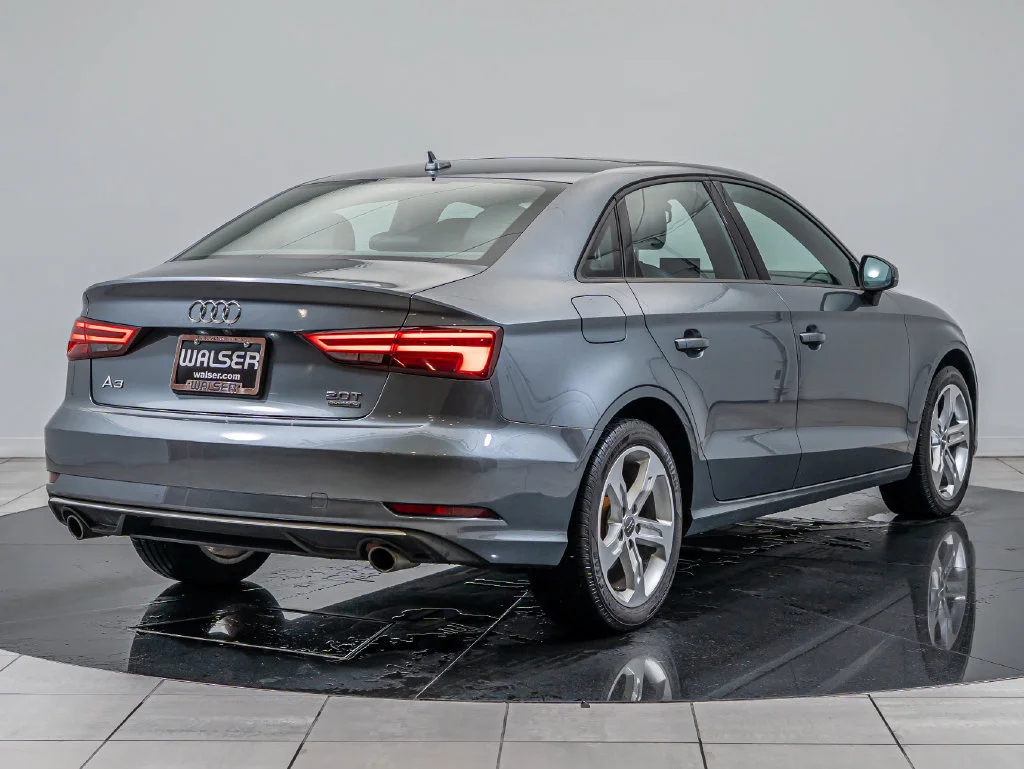 Used 2018 Monsoon Gray Metallic Audi 2.0T Premium image 10