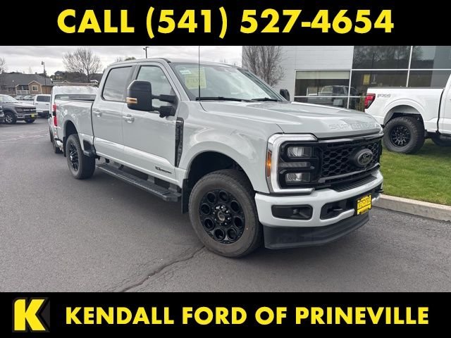 Used 2025 White Ford Lariat image 2