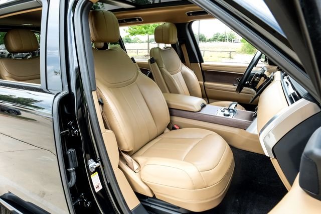 Used 2023 Black Land Rover SE image 49