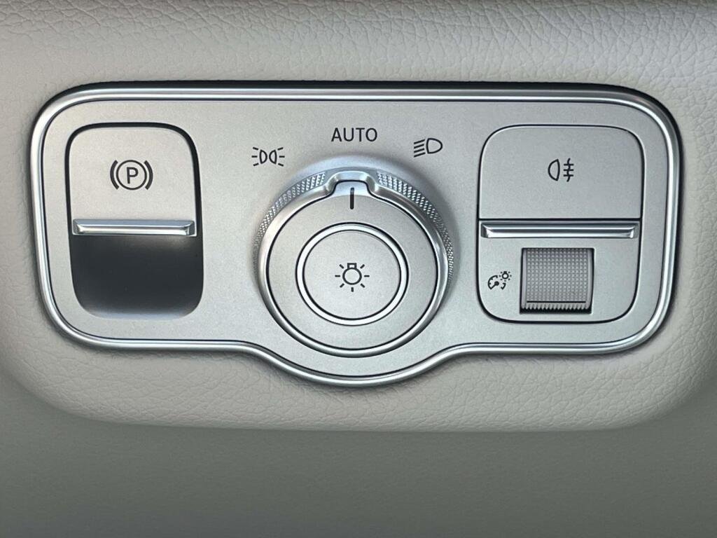 New 2026 Polar White Mercedes-Benz GLE 450 image 33