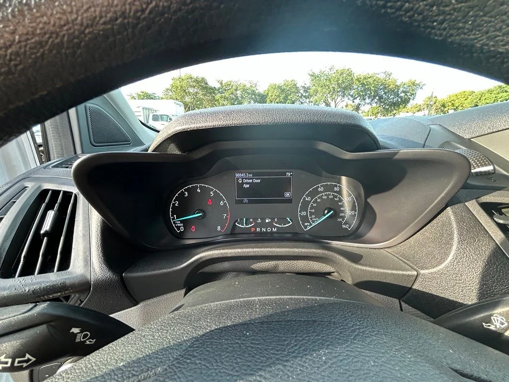 Used 2022 Frozen White Ford XL image 36