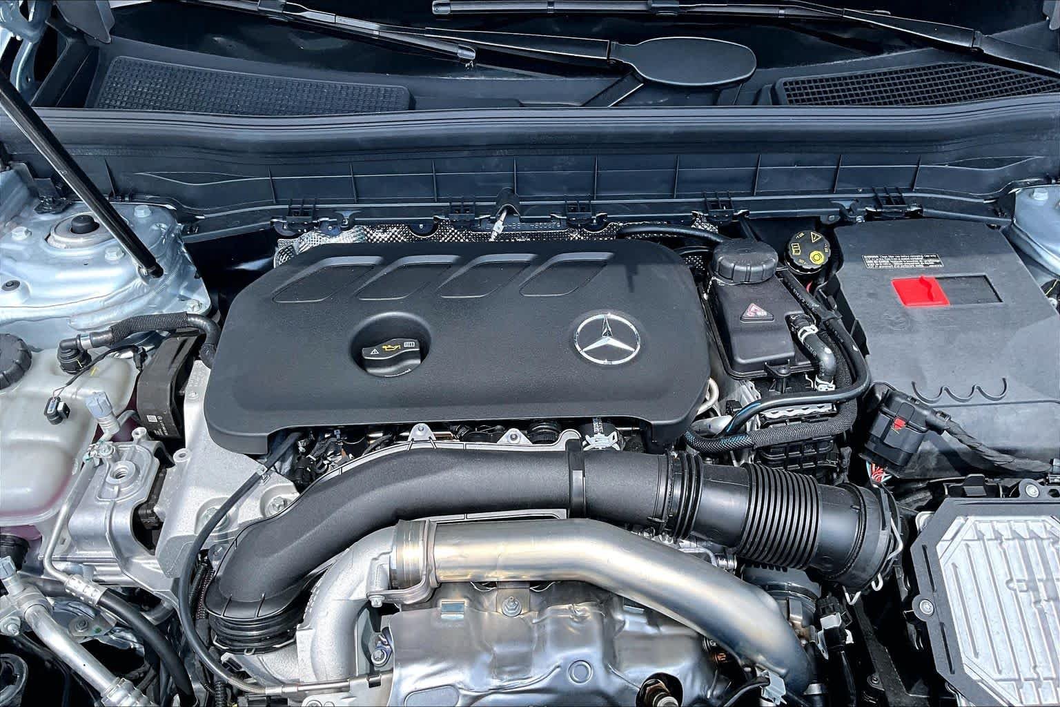 New 2026 Cirrus Silver Metallic Mercedes-Benz GLB 250 image 15