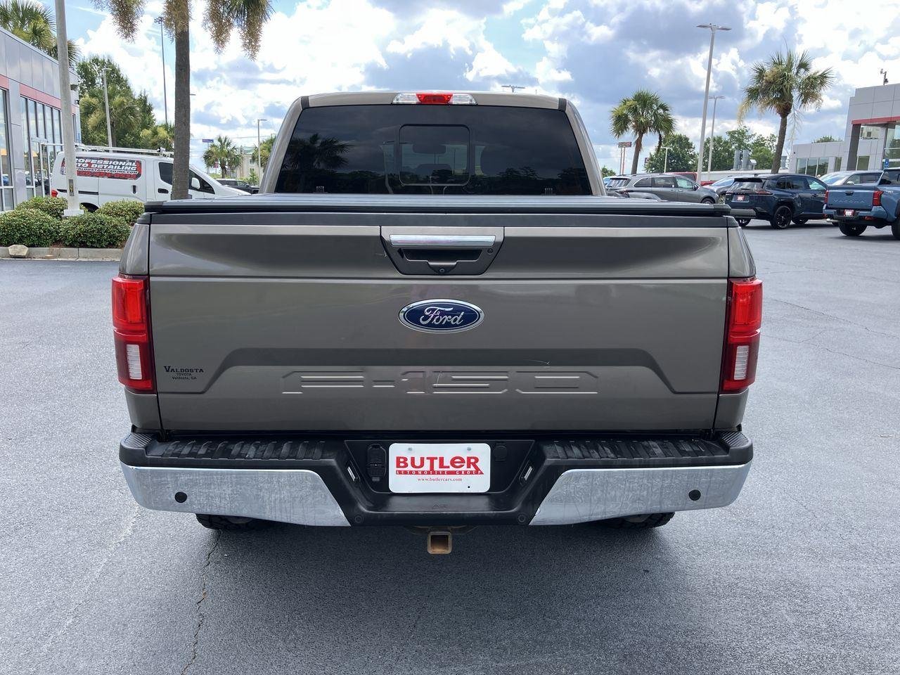 Used 2019 Gray (Stone Gray) Ford Lariat SuperCrew 4WD image 4