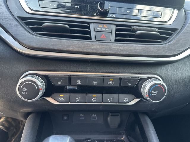 Used 2023 White Nissan 2.5 SV image 19