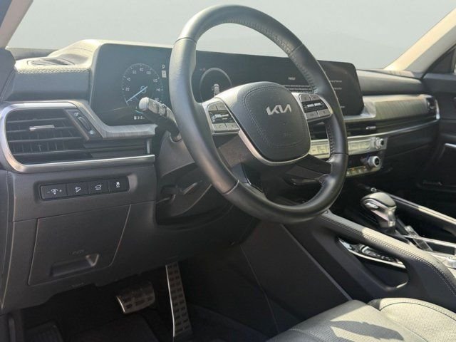 New 2025 Silver Kia SX image 20