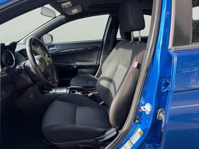 Used 2017  Mitsubishi ES image 8