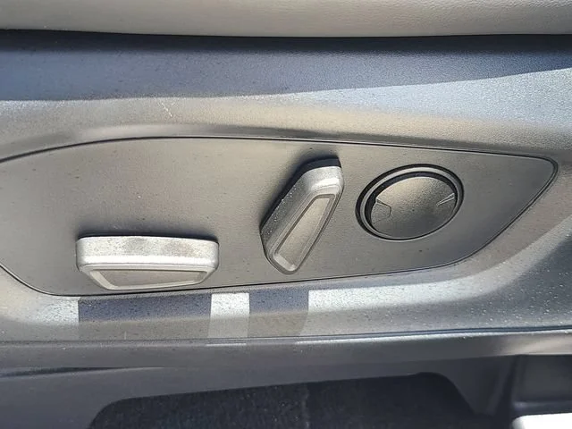 Used 2025 Gray Ford ST-Line image 26