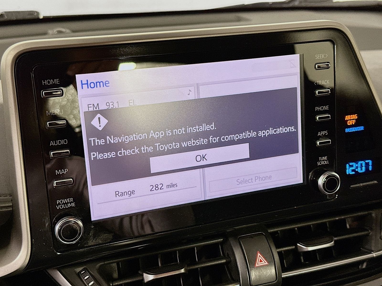 Used 2019 Blizzard Pearl Toyota XLE image 13