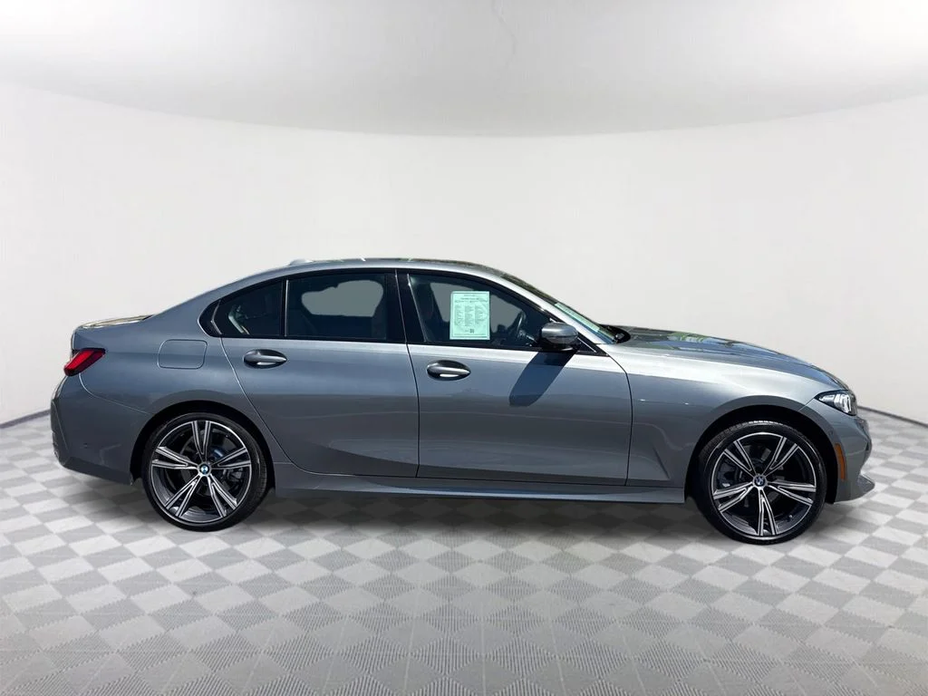Used 2023 Gray BMW 330i image 3