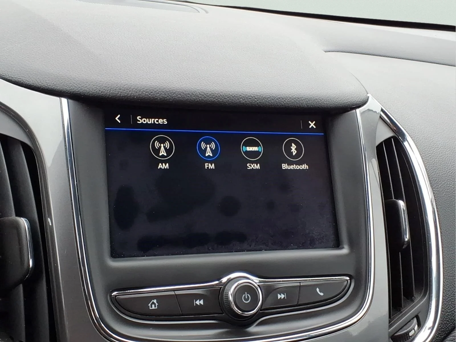 Used 2019 Gray Chevrolet LT image 18