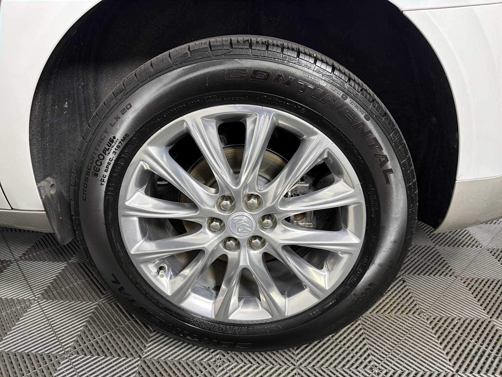 Used 2018 Includes Satin Nickel lower exterior accent color. Buick Premium image 19