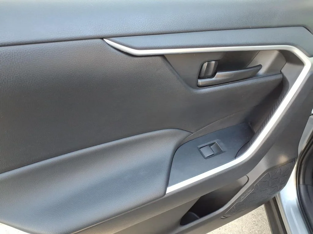 Used 2025 Silver Toyota LE image 34
