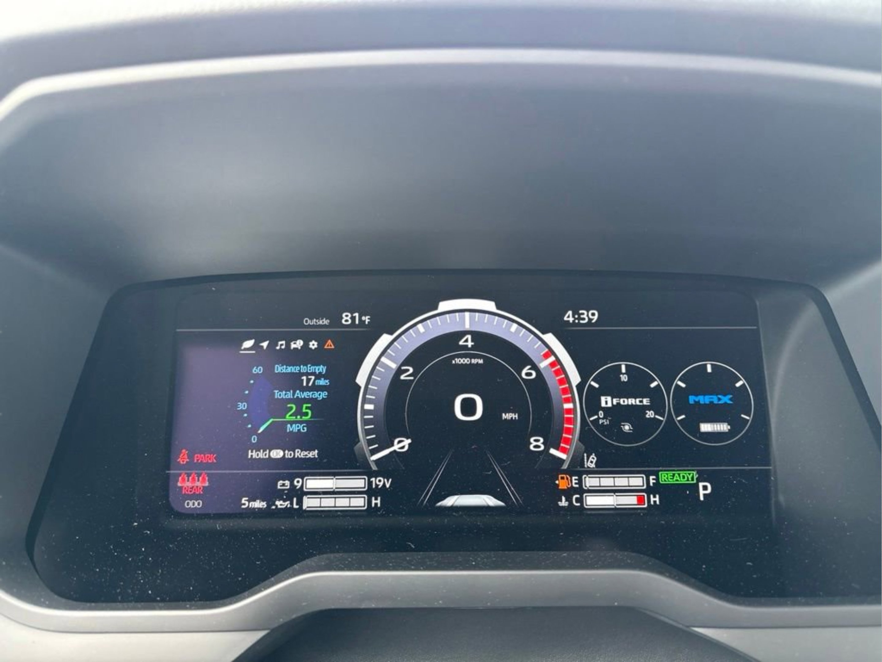 2026 Toyota Tundra Limited - Photo 15
