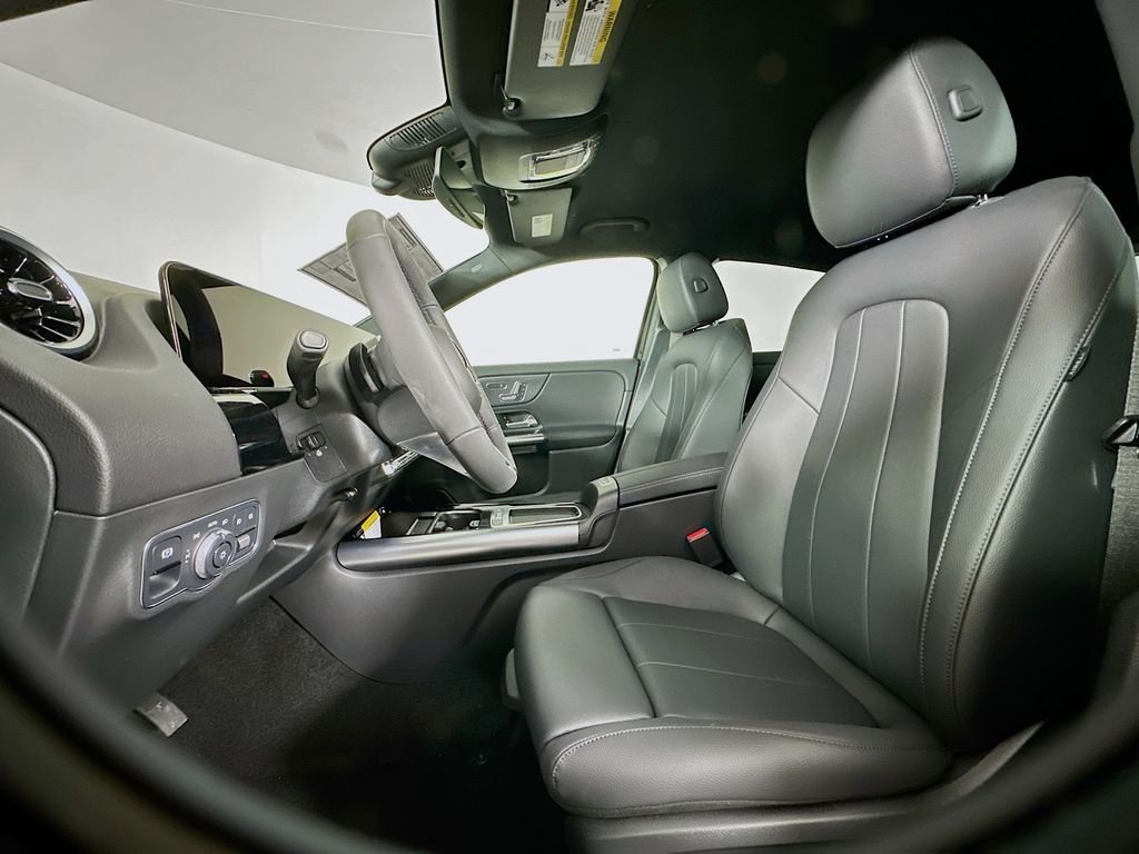 New 2026 Night Black Mercedes-Benz GLA 250 image 19