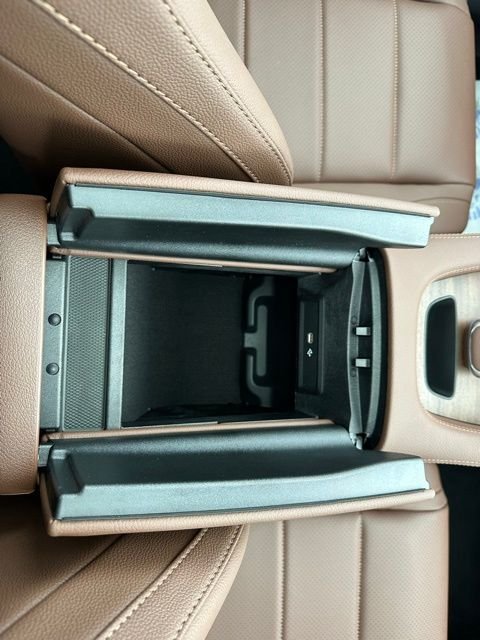 Used 2026 Blue Mercedes-Benz GLE 350 image 37