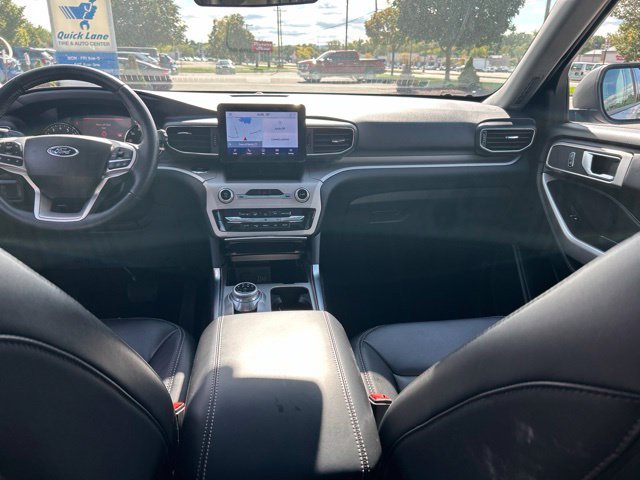 Used 2023 Silver Ford XLT image 18