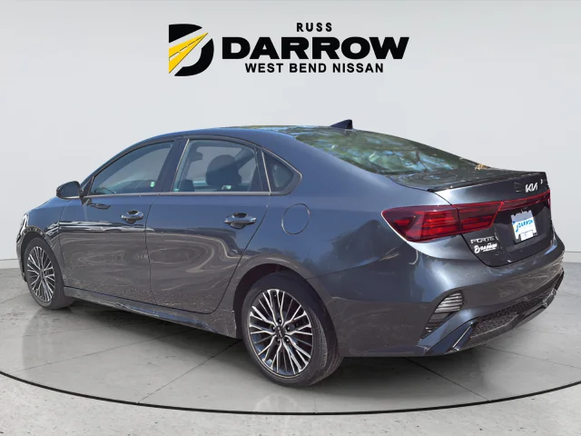 Used 2024 Gray Kia GT-Line image 3