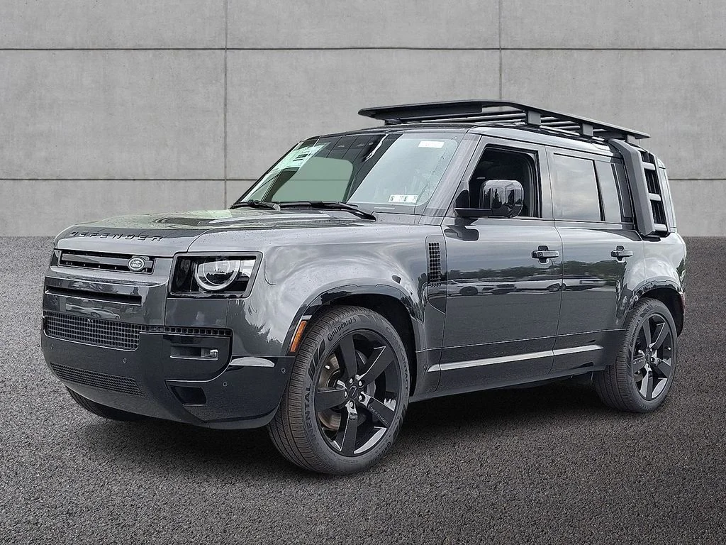 New 2026 Carpathian Grey Land Rover X-Dynamic SE image 1