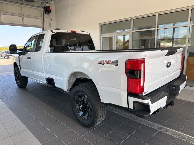 2026 Ford F-350 Super Duty XL - Photo 8