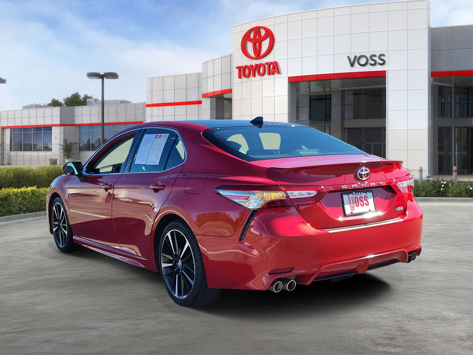 2019 Toyota Camry XSE, photo 2 of 12