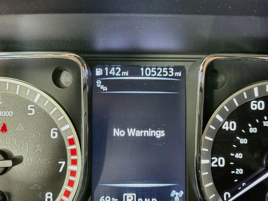 Used 2017 Copper Nissan Platinum Reserve image 13