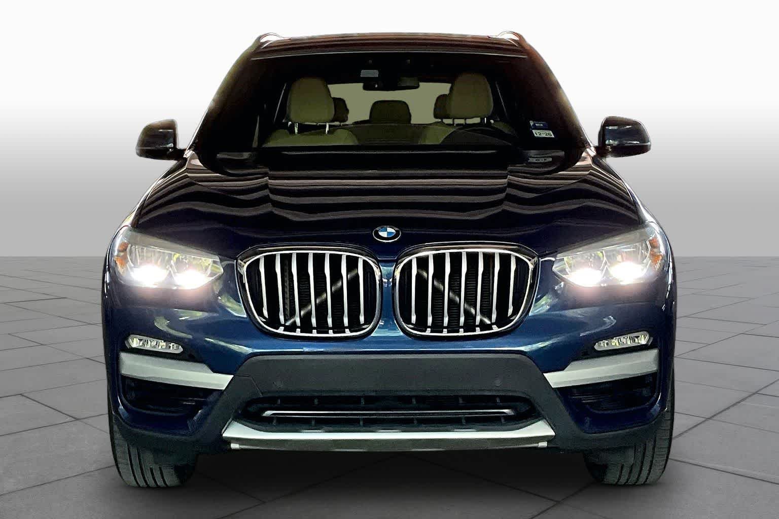 Used 2018 Phytonic Blue Metallic BMW xDrive30i image 3